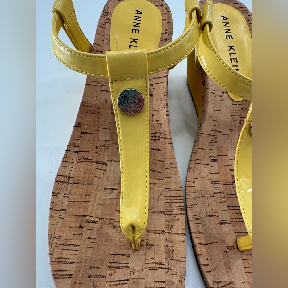 Anne Klein Wedge Sandals Women’s Akitalia Yellow Shoes Size 10 1/2 M NEW Cork - Picture 3 of 9